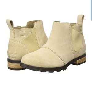 Sorel Emelie Chelsea boots